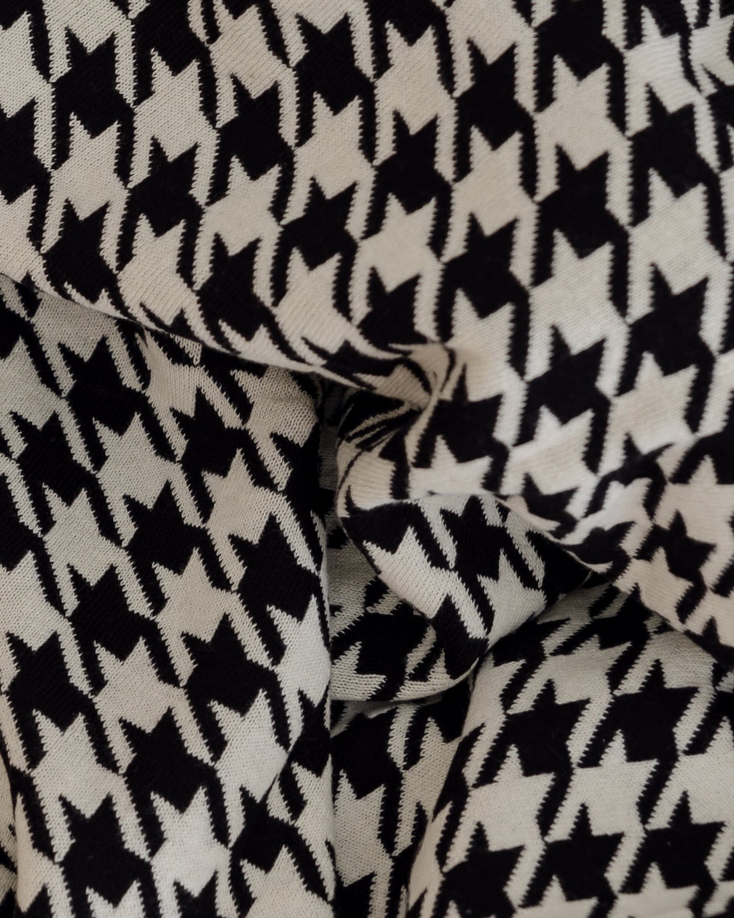 Macro Houndstooth Blanket in Black - Baby Blankets at Louie Meets Lola