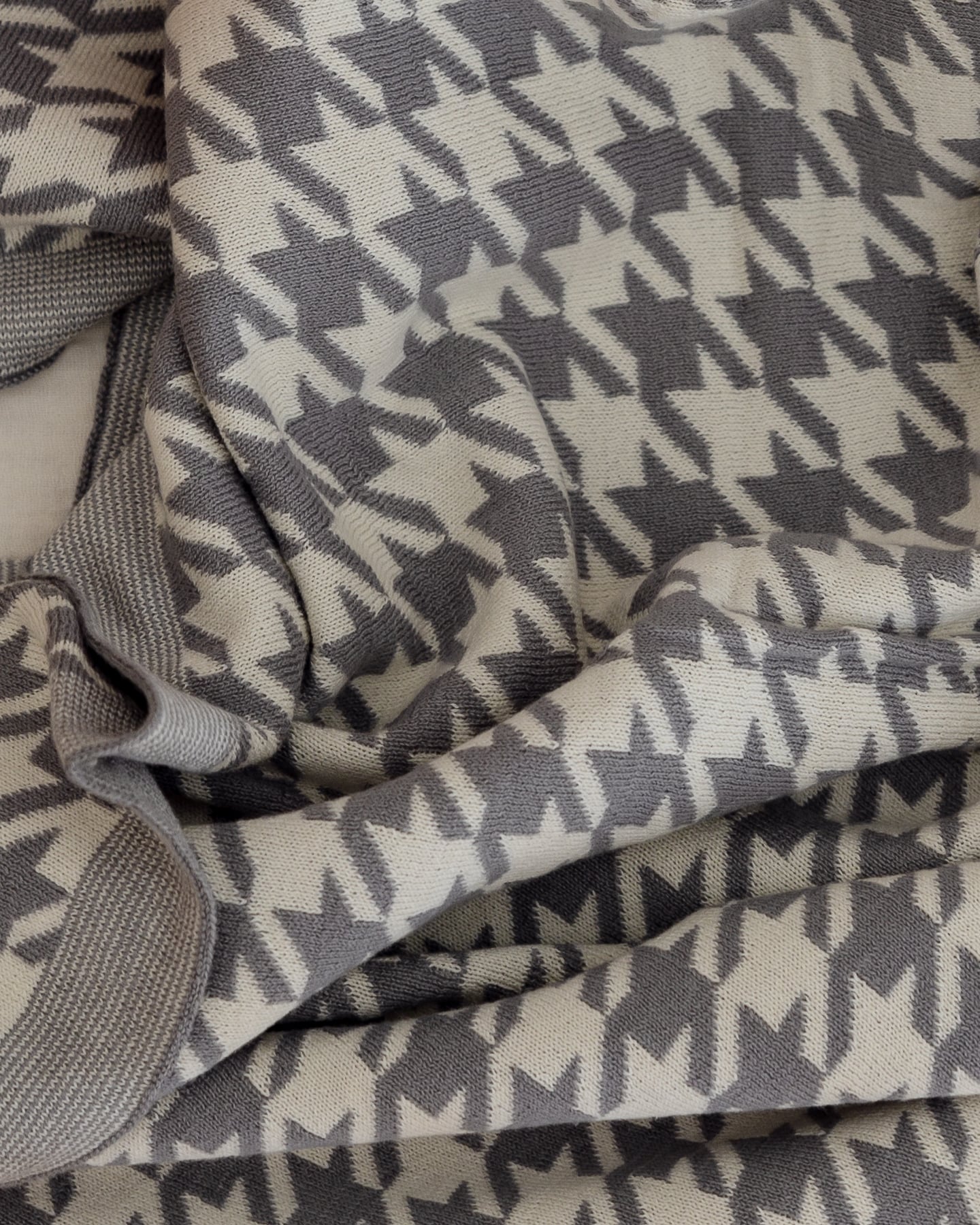 Macro Houndstooth Blanket in Grey - Baby Blankets at Louie Meets Lola