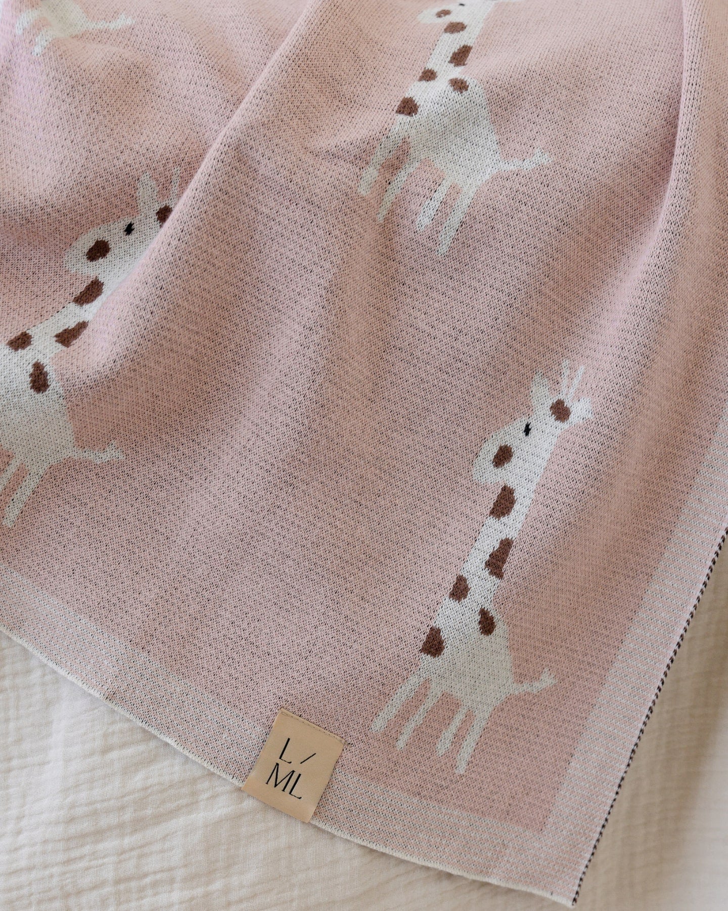 Geoff the Giraffe Blanket in Pink - Baby Blankets at Louie Meets Lola