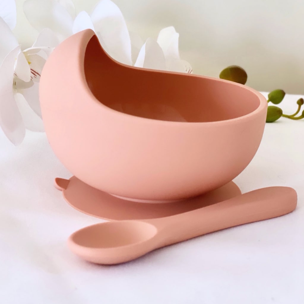 No Mess Suction Bowl - Baby Bowls at Louie Meets Lola