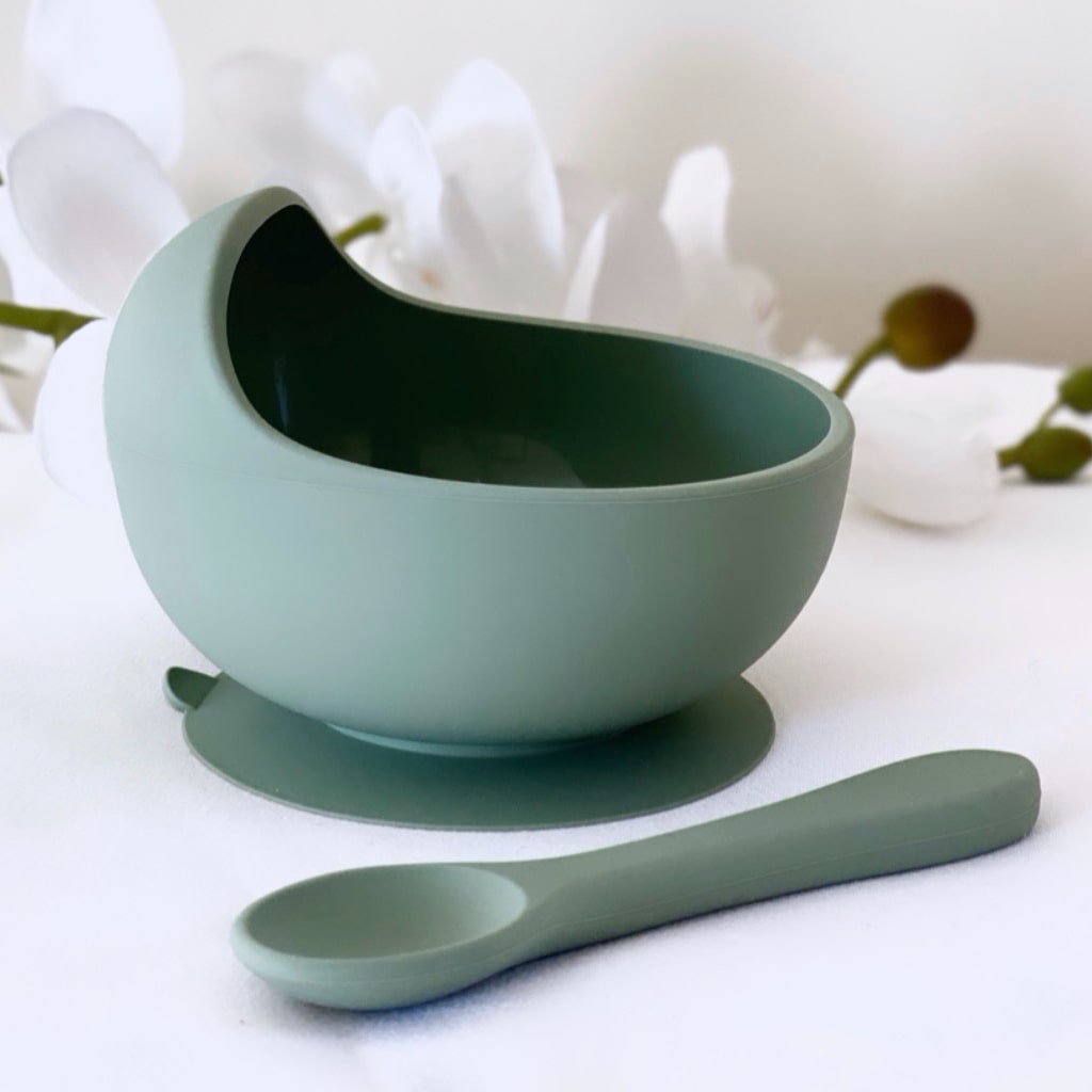 No Mess Suction Bowl - Baby Bowls at Louie Meets Lola