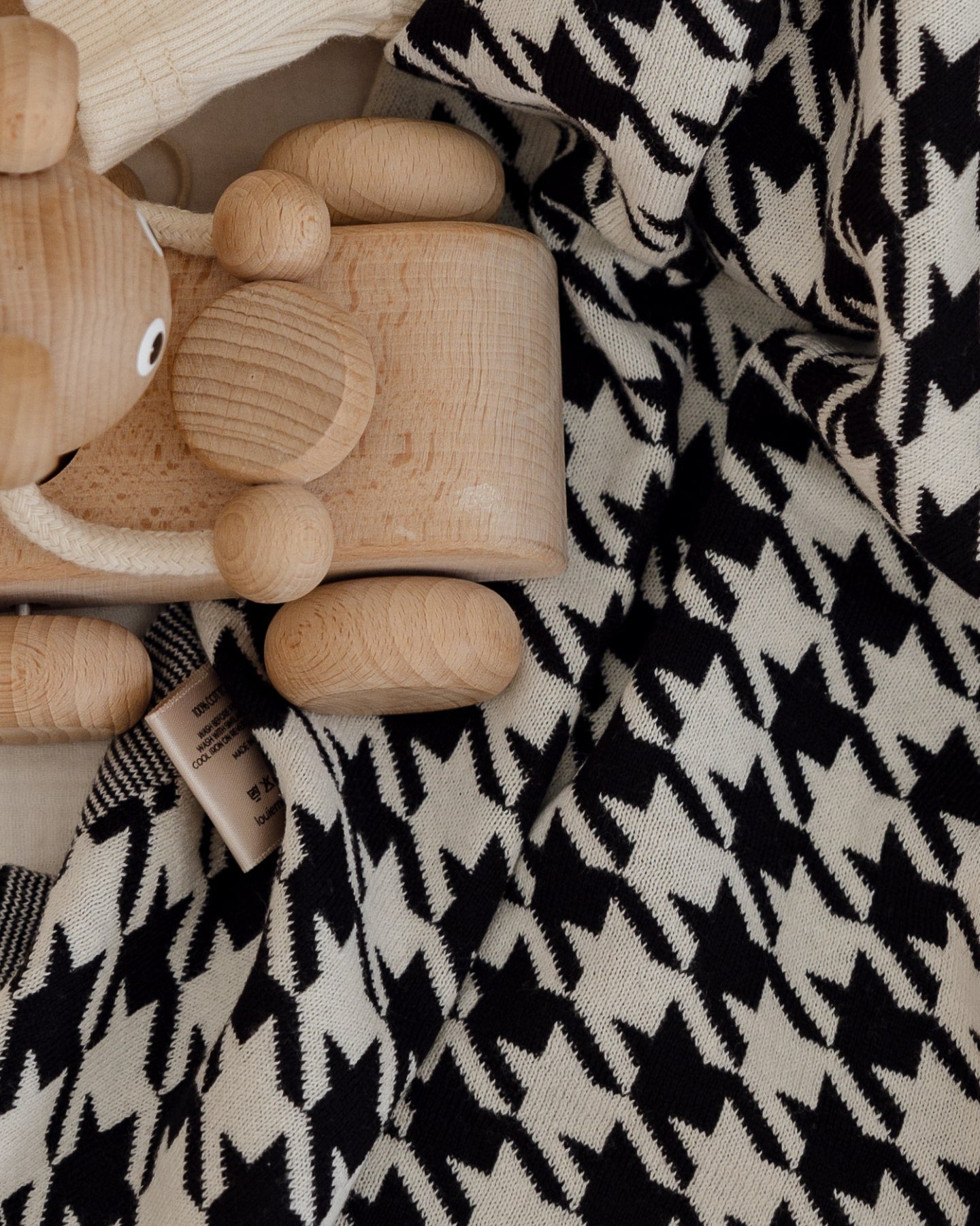 Macro Houndstooth Blanket in Black - Baby Blankets at Louie Meets Lola