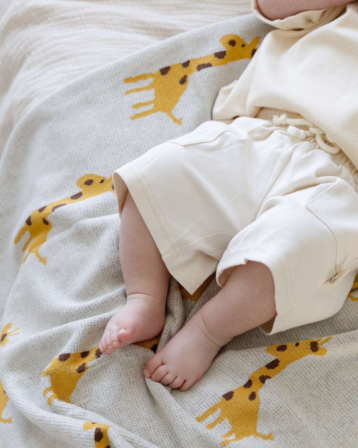 Geoff the Giraffe Yellow Blanket - Baby Blankets at Louie Meets Lola