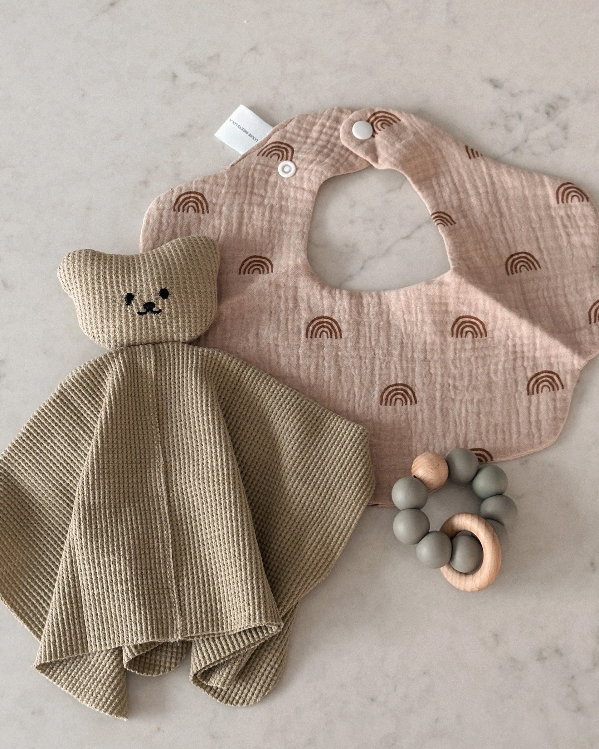 No Mess Teething Ring - Baby Teethers at Louie Meets Lola