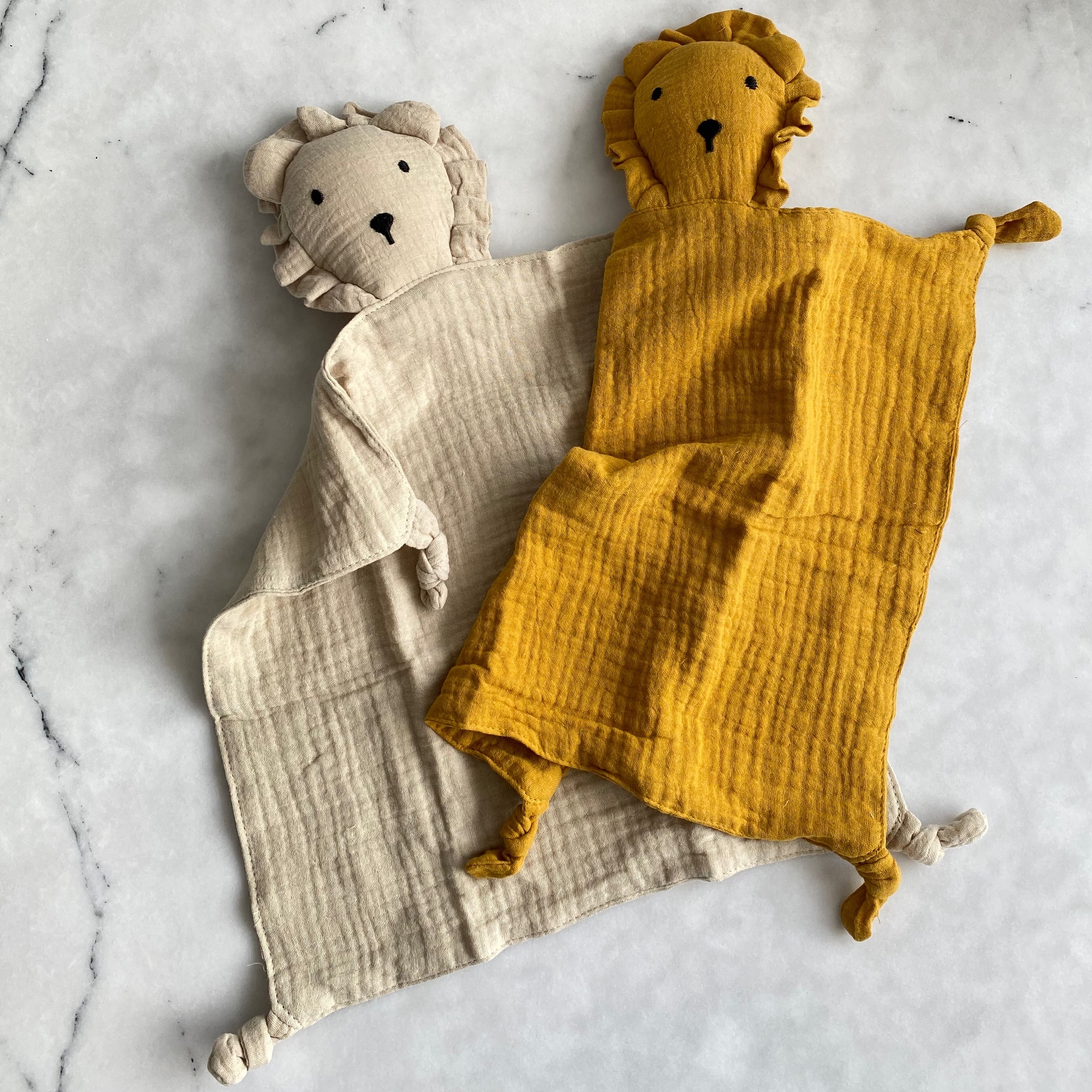 Alex the Lion Comforter - Baby Comforters at Louie Meets Lola